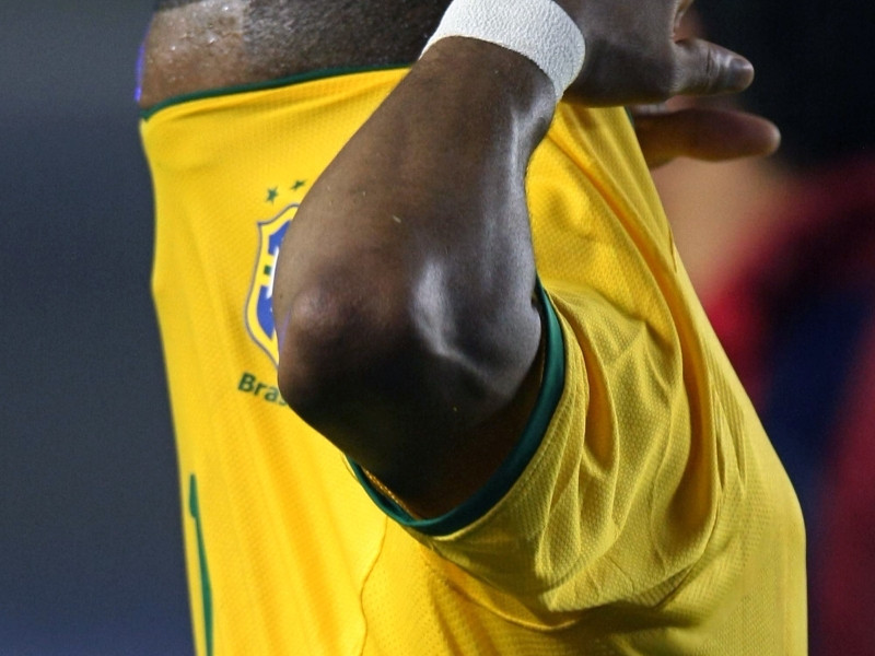 Fotbalist brazilian, injunghiat in Bucuresti. Venise sa isi viziteze iubita