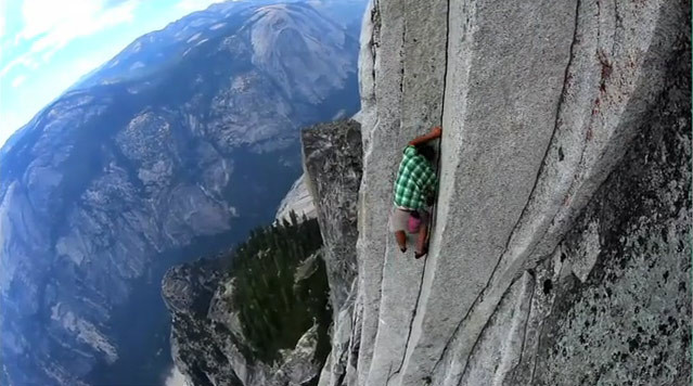 Iti sta inima-n loc cand il vezi. El este cel mai curajos sportiv din lume. GALERIE FOTO