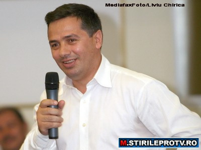 Nici politicienii nu se pun cu interlopii. Deputatul Petru Movila, lovit si amenintat