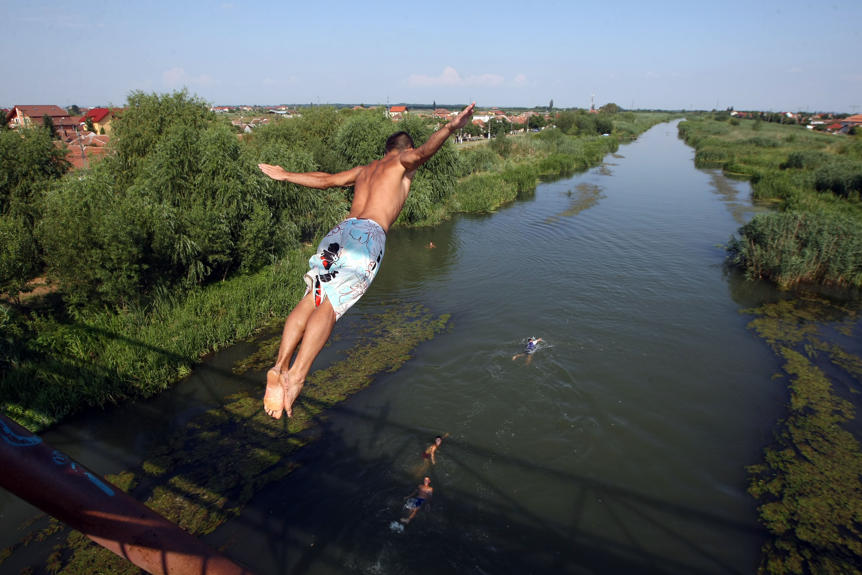 Romania se sufoca la sfarsit de august. 38 de grade la umbra in mai multe orase din Vest