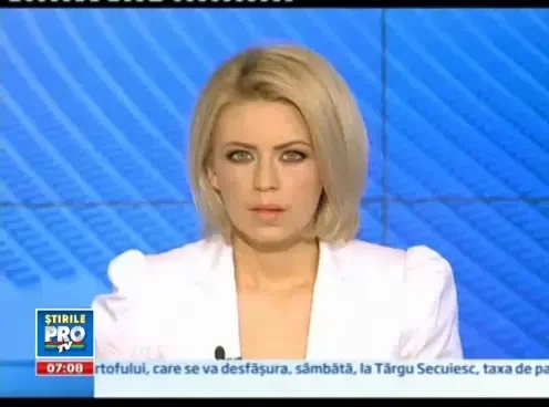 O masina scapata de sub control a intrat in plin pe un teren de joaca.Un copil a fost prins sub roti