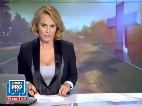 "Lucrare" dumnezeiasca in Romania. Zece cruci-gigant au aparut pe mai multe drumuri din Timis