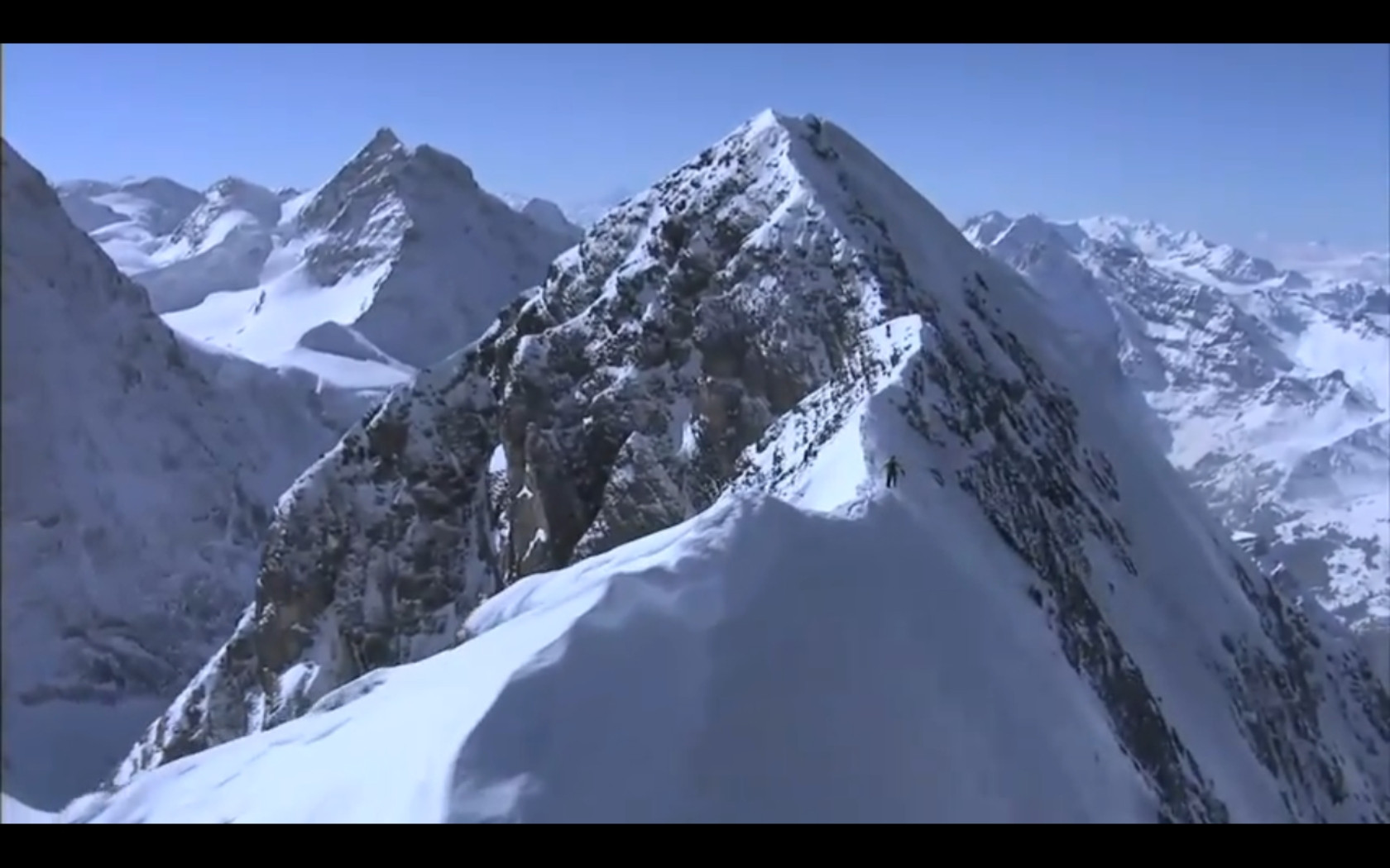 Iti taie rasuflarea. Cati oameni au curajul sa faca asa ceva. VIDEO