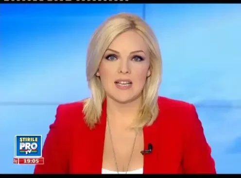 Vezi rochia miresei lui Cristi Borcea. Ghiceste culoarea papionului ginerelui. GALERIE FOTO