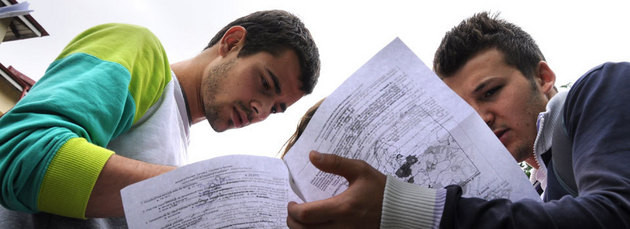 Bacalaureat 2012. Peste 4.700 de absolventi din Cluj sustin astazi ultima proba scrisa