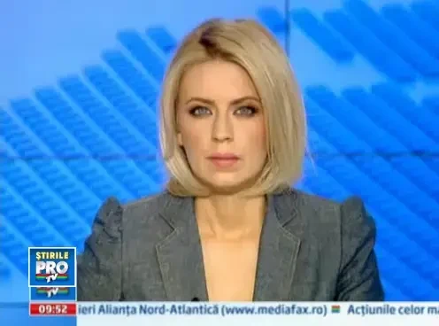 Clipa care a facut diferenta. Au vazut moartea cu ochii in timp ce un avion a cazut in curtea lor