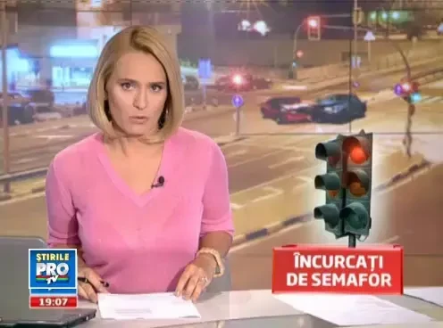 Semafoarele au devenit spaima soferilor. Provoaca accidente si sunt mascate de copaci