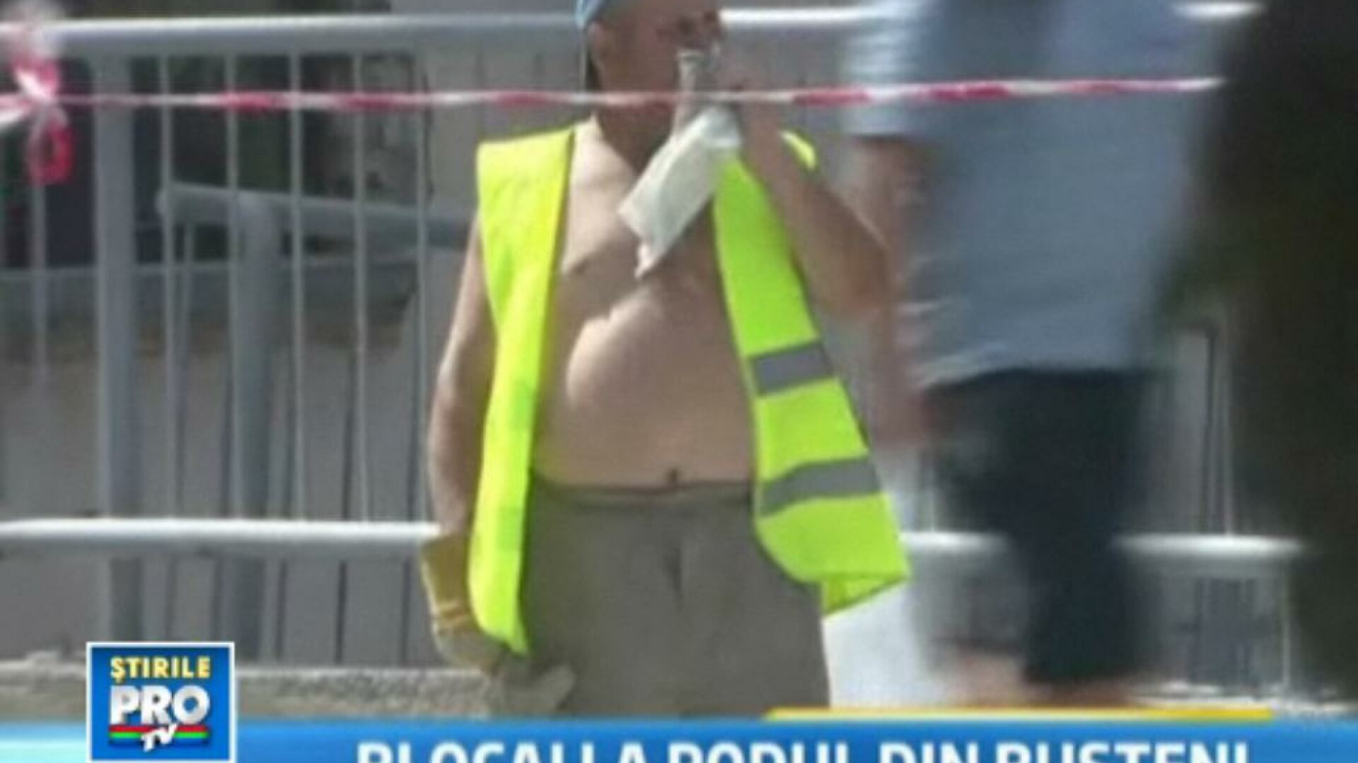 VIDEO: Pe cea mai aglomerata sosea din tara se circula asa cum se munceste - ca melcul