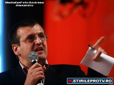 Preda: "De patru zile Ponta a plecat in SUA si nimeni nu stie nimic; E oare la Disneyland?"