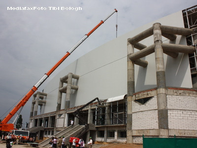 Statul a imprumutat 200 de mil de euro pentru a renova scolile. Intermediarii au pus mana pe bani