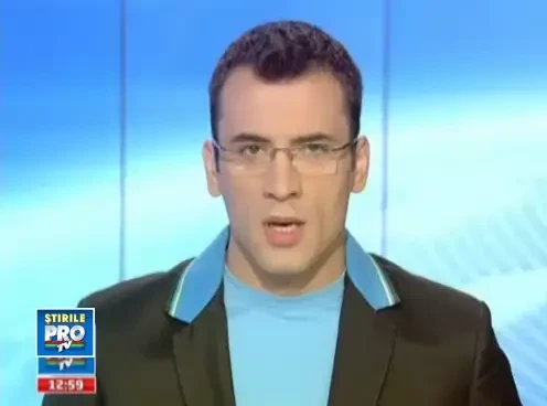 E cautat un obsedat sexual, care ataca fete in lift: Blocheaza usile, se dezbraca si vorbeste murdar