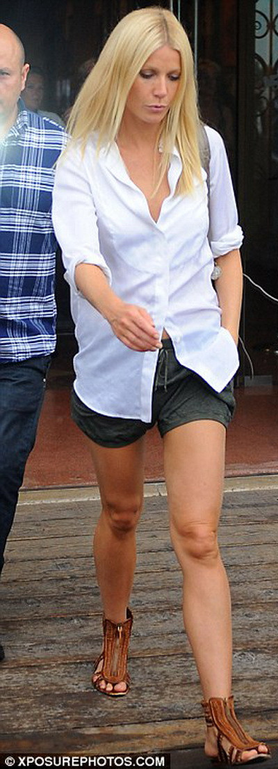 Blestemul ridurilor la genunchi a ajuns-o si pe Gwyneth Paltrow - Vezi ce alte vedete sunt afectate