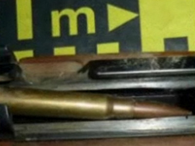 Batut de sotul femeii careia i-a facut avansuri, s-a intors sa se razbune, inarmat cu o mitraliera