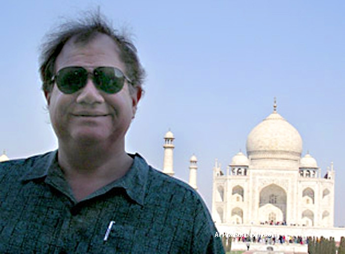 Cercetator american, condamnat la inchisoare.A vrut sa vanda informatii secrete despre satelitii SUA