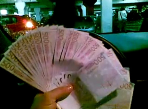 Faceti cunostinta cu Cristi Boieru:"Altii MUNCESTE 15 ani sa aiba 30.000 de euro, eu - o zi" VIDEO