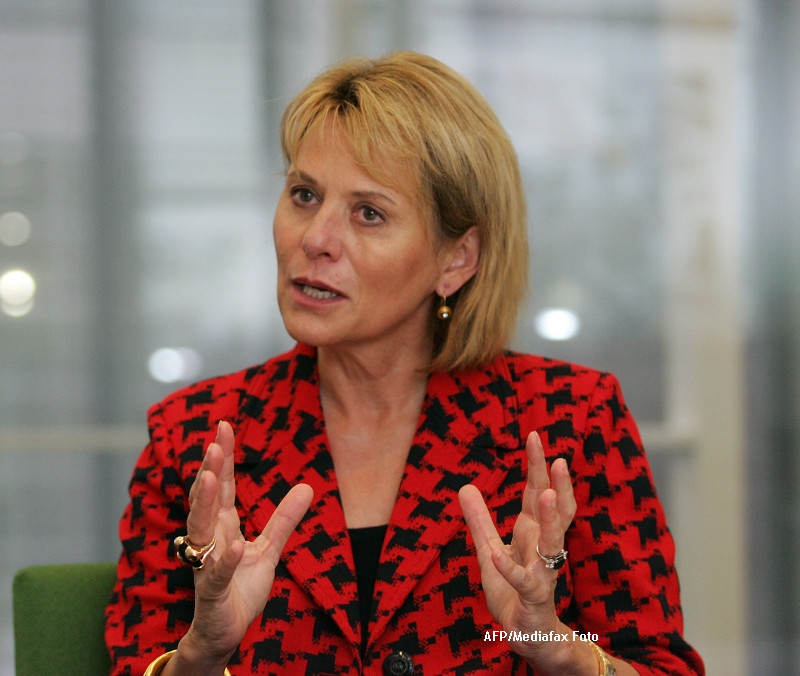 Carol Bartz, fost CEO la Yahoo: “Mi-au tras-o!” Snoop Dogg vrea sa-i ia locul