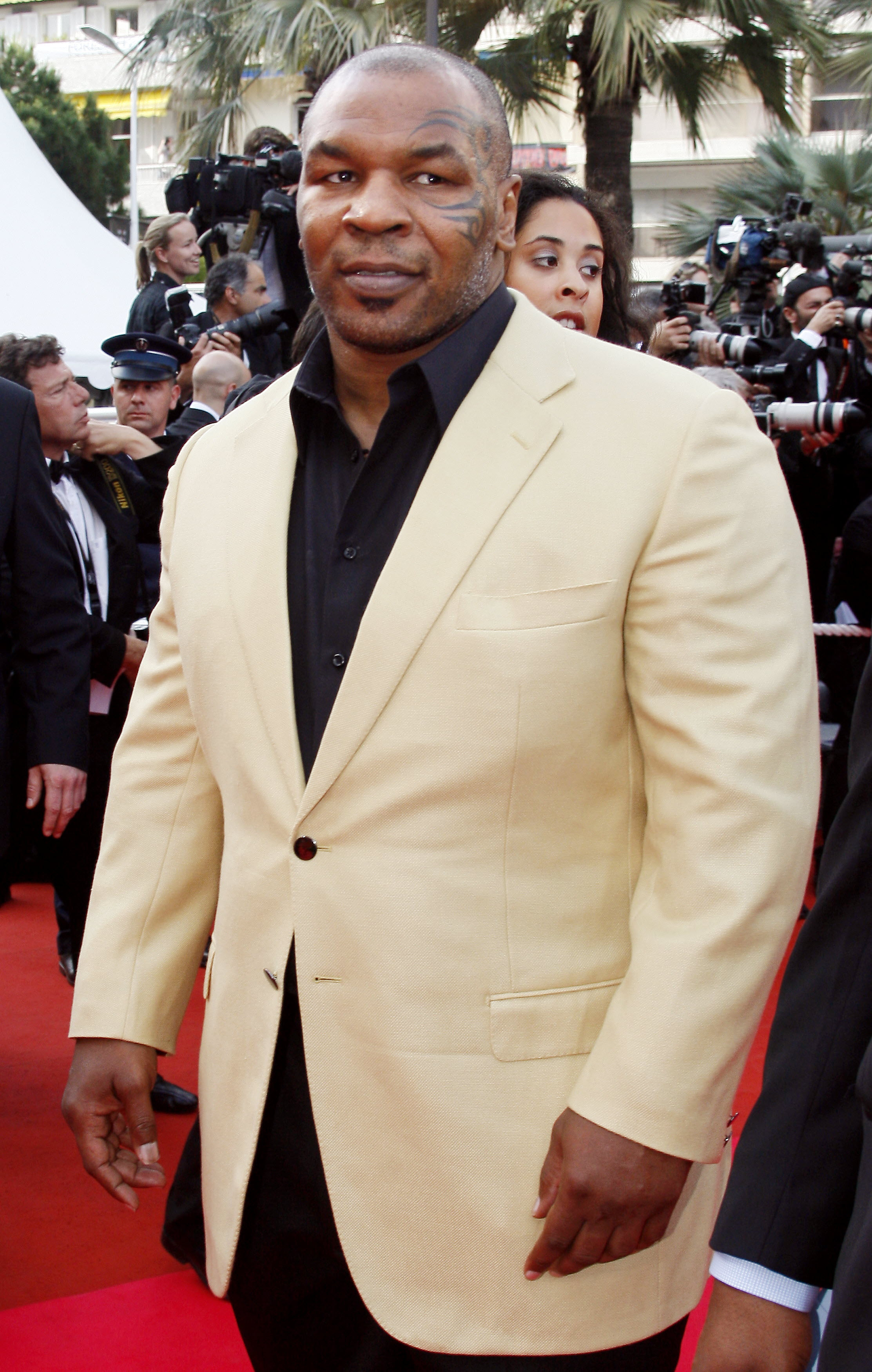 Au fost idolii tribunelor, acum arata ca veritabile butoaie. Mari sportivi, greu de recunoscut. FOTO