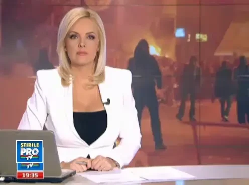 Grecia fierbe din nou.Masurile de austeritate impuse de FMI si UE au scos in strada 25.000 de oameni