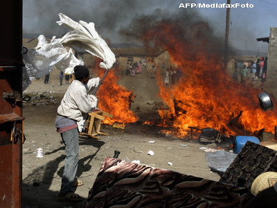 Tragedie in Kenya. Peste 100 de oameni au ars de vii, dupa explozia unei conducte de petrol