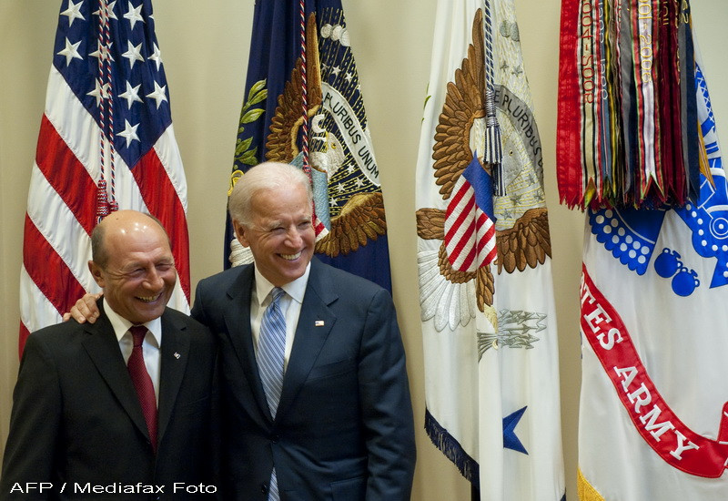 "Aratati bine, aratati sanatos". Vicepresedintele SUA, Joe Biden, catre Traian Basescu la Washington