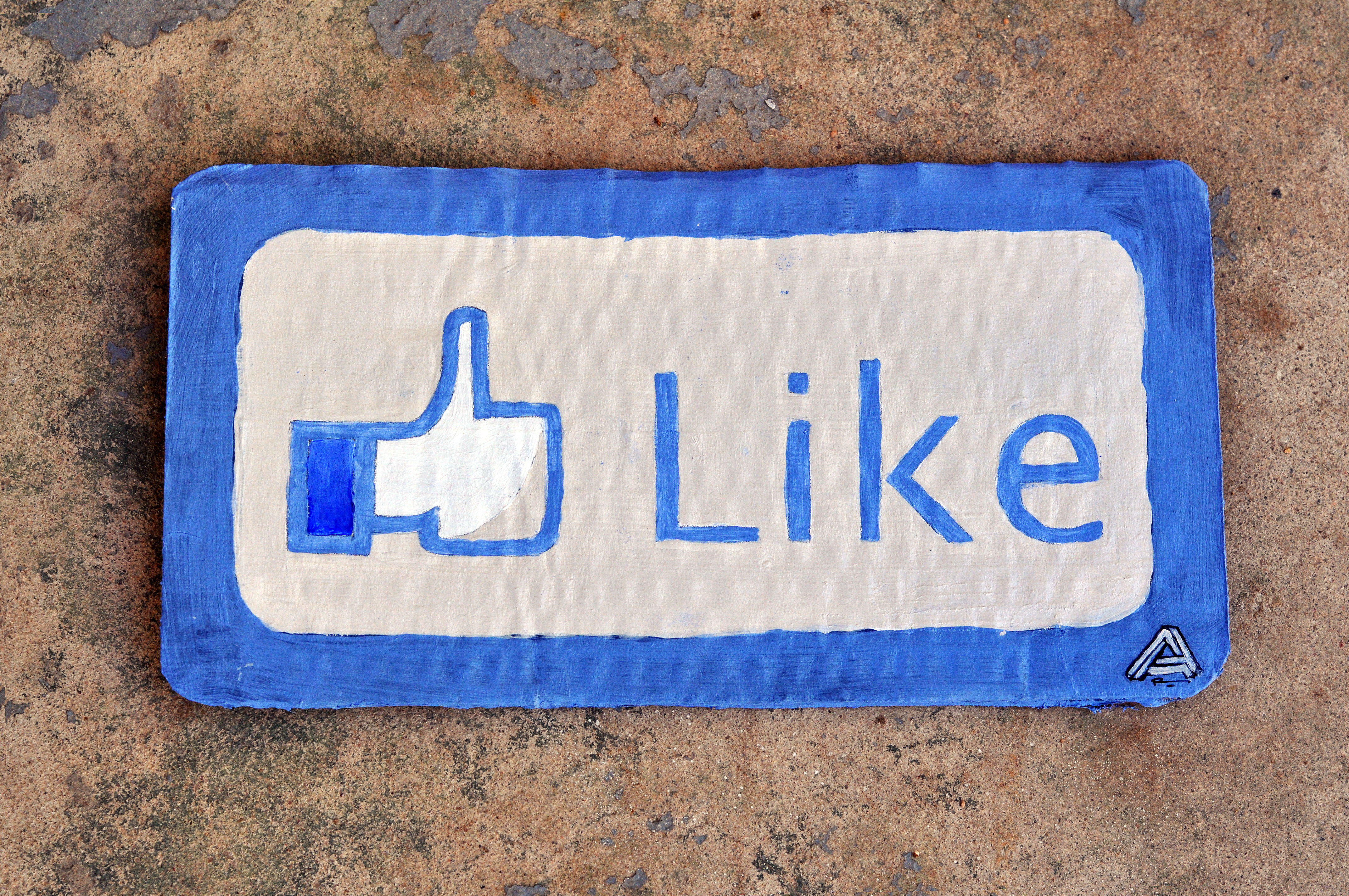 Facebook introduce un nou buton si NU e vorba despre Dislike