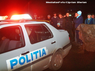 Ghinion pentru patru barbati din Dej. Au fost prinsi in flagrant cu peste 100 de cartuse de tigari