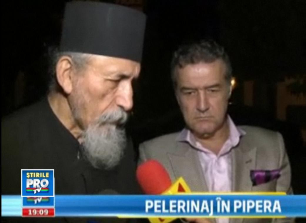 Moastele a patru sfinti, in Pipera. Gigi Becali: O sa dorm in aceeasi incapere cu mirii lui Hristos