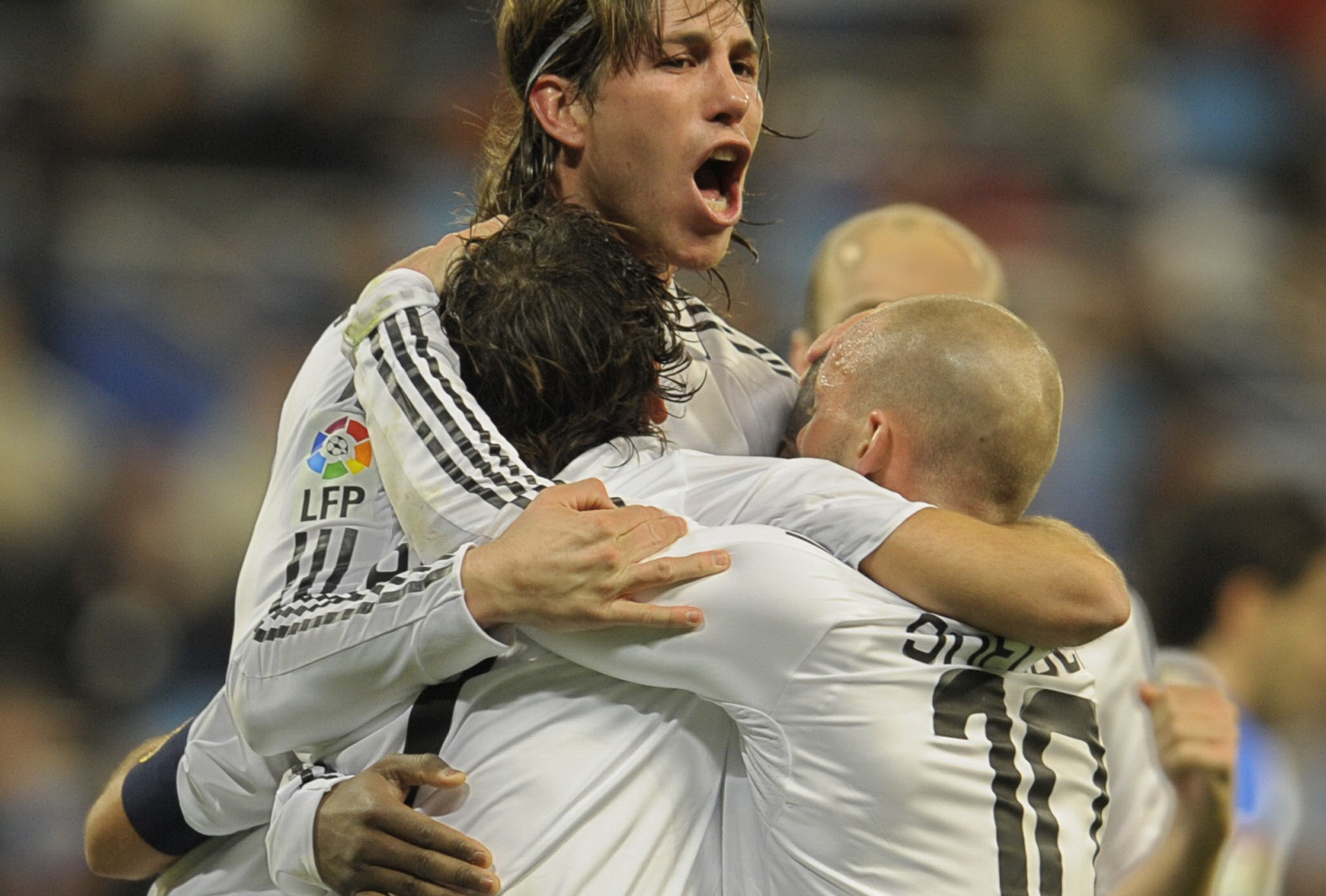 Doi fosti castigatori de Champions League, "curatati" de 4 romani. Dadeau jaf dupa jaf in Ibiza