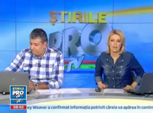 60.000 de euro, facuti scrum. Un BMW X6 abia cumparat, incendiat cu un cocktail Molotov, in Capitala