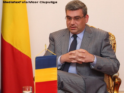 "Legende si amenintari imaginare. Olanda a prelungit nejustificat restrictiile pentru romani"