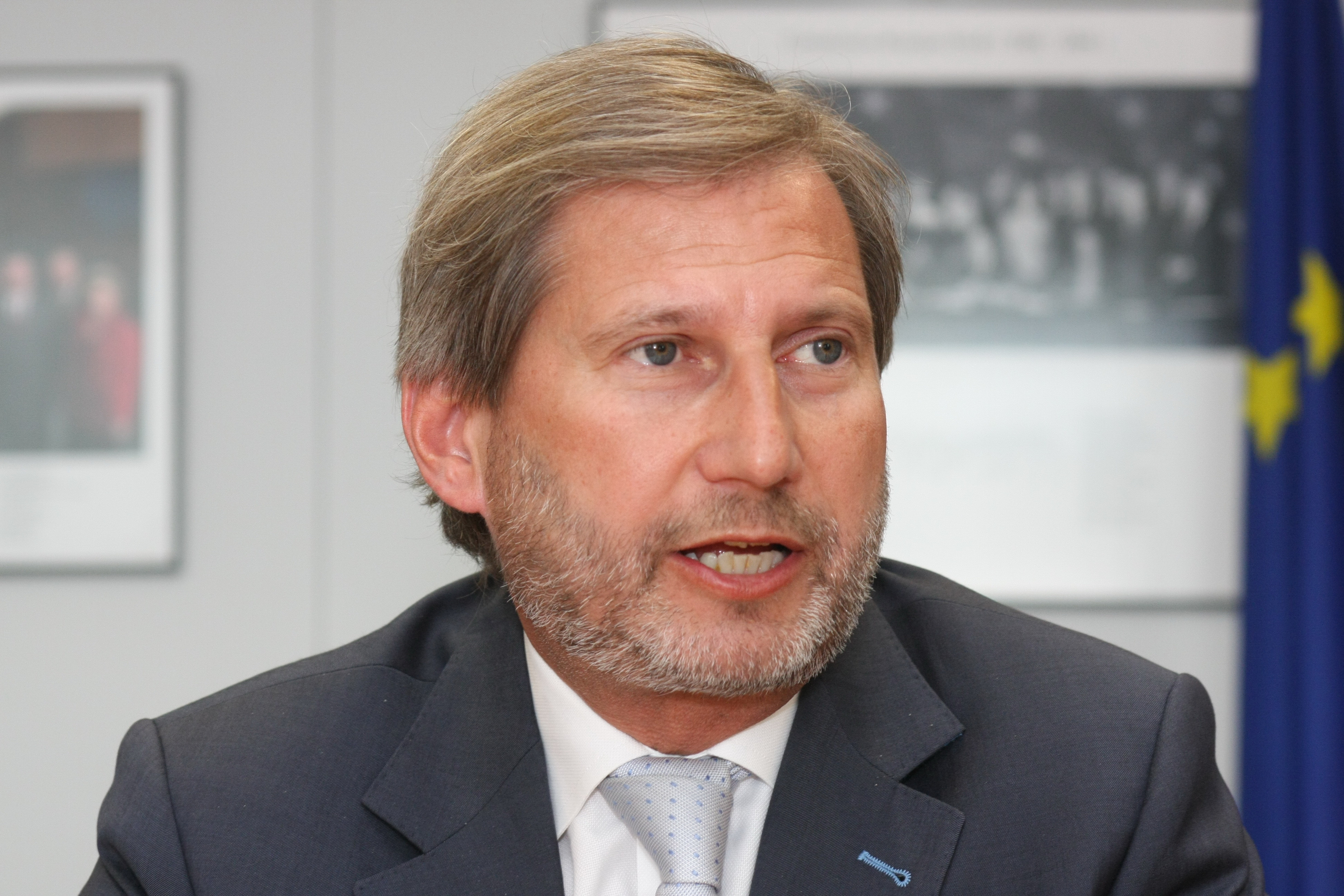 "Mai aveti 5 secunde pana la ora 12. Trebuie sa recuperati timpul pierdut". Mesajul UE catre Romania