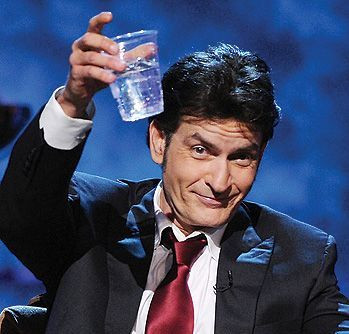 Actorul Charlie Sheen are o relatie cu o vedeta de filme pentru adulti