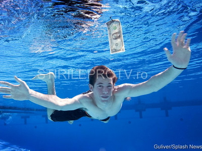 Poza emblema a anilor 90, refacuta dupa 20 de ani. Cum arata in 2011 bebelusul din imagine