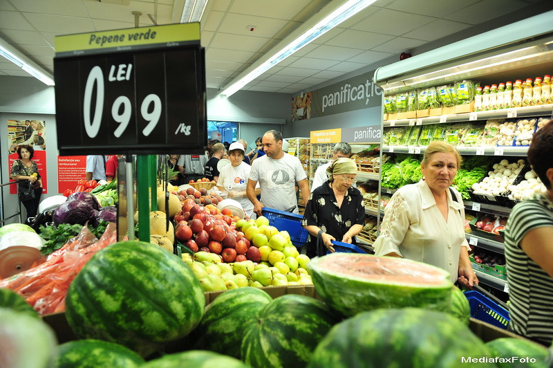 Cati bani dau romanii pe mancare fata de media UE. Nivelul de trai, la jumatate