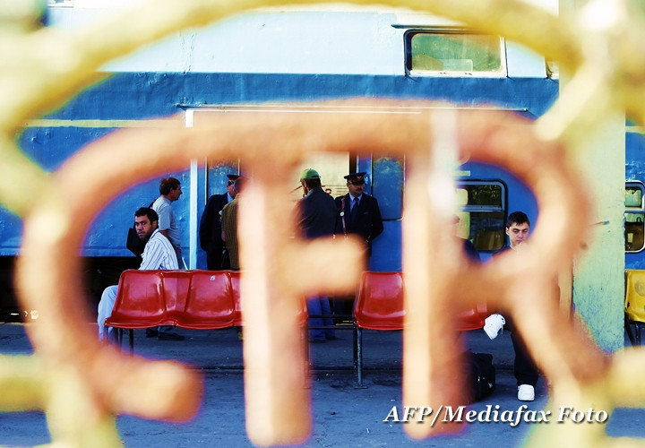 Fenechiu: CFR Calatori are nevoie de recapitalizare, prin credite sau chiar printr-o privatizare