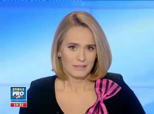 Tactica unor tiganci din Romania de a fura bijuterii in Anglia. Paguba de 62.000 de lire. VIDEO