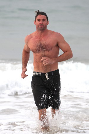 Hugh Jackman arata incredibil la 43 de ani. De asta este actorul cel mai dorit de romance