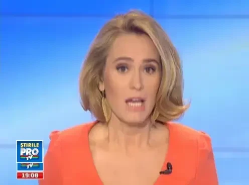 Imagini camera de supraveghere.Au distrus masina unui rival, fara sa stie ca sunt filmati in detaliu