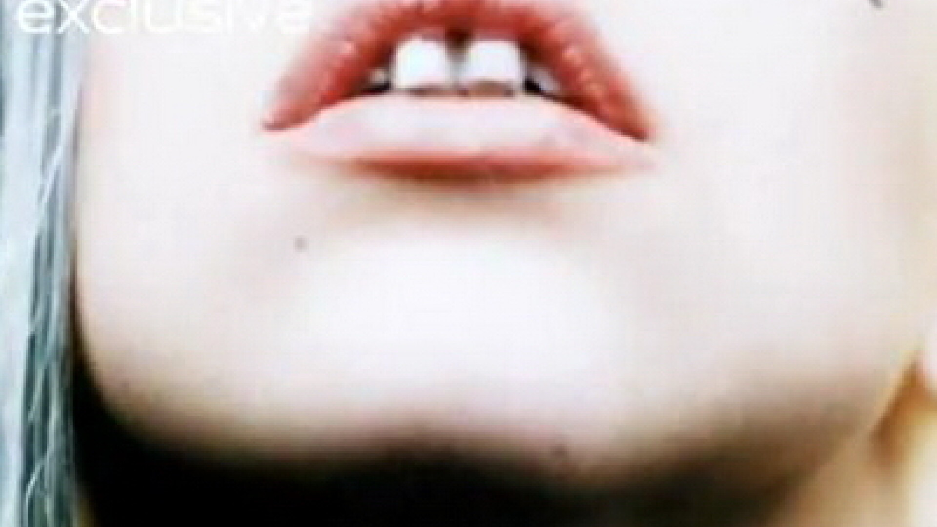 VIDEO. Lady GaGa are doi dinti exact ca ai bunicii