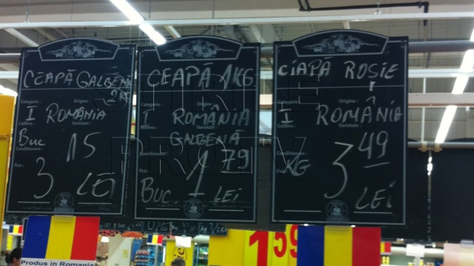 FOTO.Dupa gafa cu DEX-ul, angajatii hypermarketurilor lovesc din nou - acum ceapa le face probleme