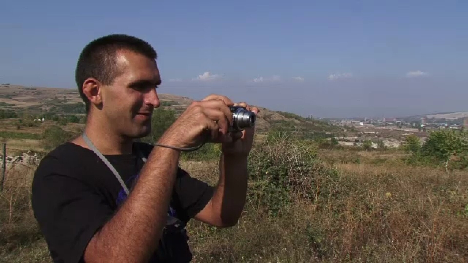 Povestea impresionanta a romanului care munceste gratis pentru Google