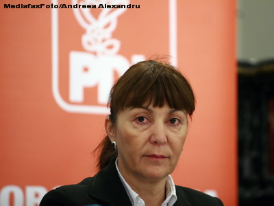 Monica Macovei propune ridicarea imunitatii parlamentare in 48 de ore, FARA studierea probelor