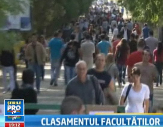 O jumatate de milion de romani au inceput un nou an. Iata ce ii asteapta