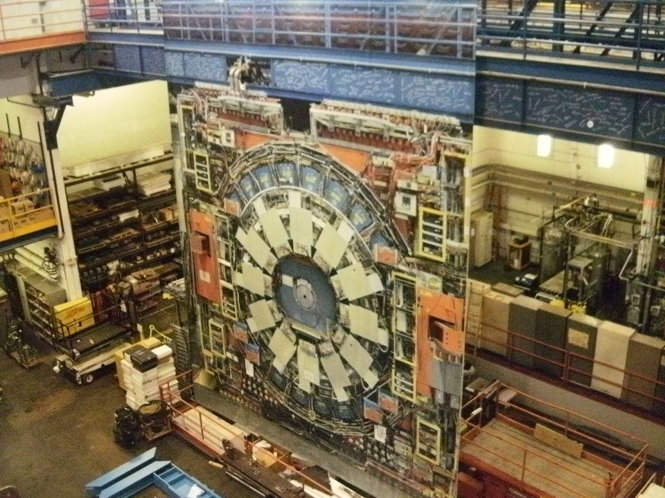 Americanii si-au inchis Acceleratorul de Particule. Interviu EXCLUSIV cu unul din romanii de acolo