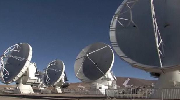 Ar putea fi o transmisie venita din partea unei inteligente extraterestre. Semnalul radio care ii agita pe astronomi