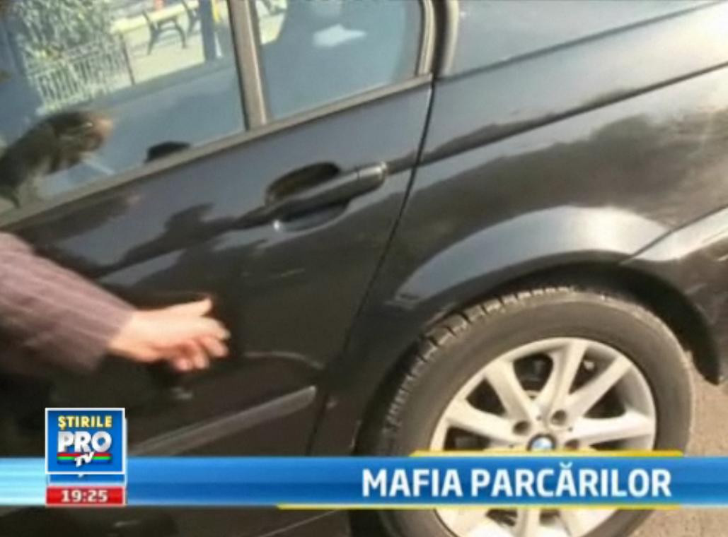 Bandele de parcagii, stapane in parcarile publice din Capitala. Ce a patit consilierul general.VIDEO