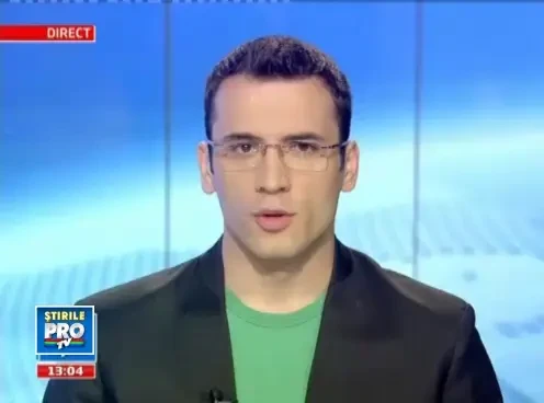 Tanar schizofrenic, arestat dupa ce si-a ucis mama si bunica. Invata in 2 luni cat altii intr-un an