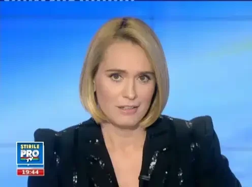 Inca se cauta "Vocea Romaniei". Cum au reusit trei concurenti sa-l cucereasca pe Smiley