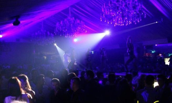 Lumea mondena spune "pa-pa" clubului Le Gaga. Terasa de pe malul Herastraului a fost demolata