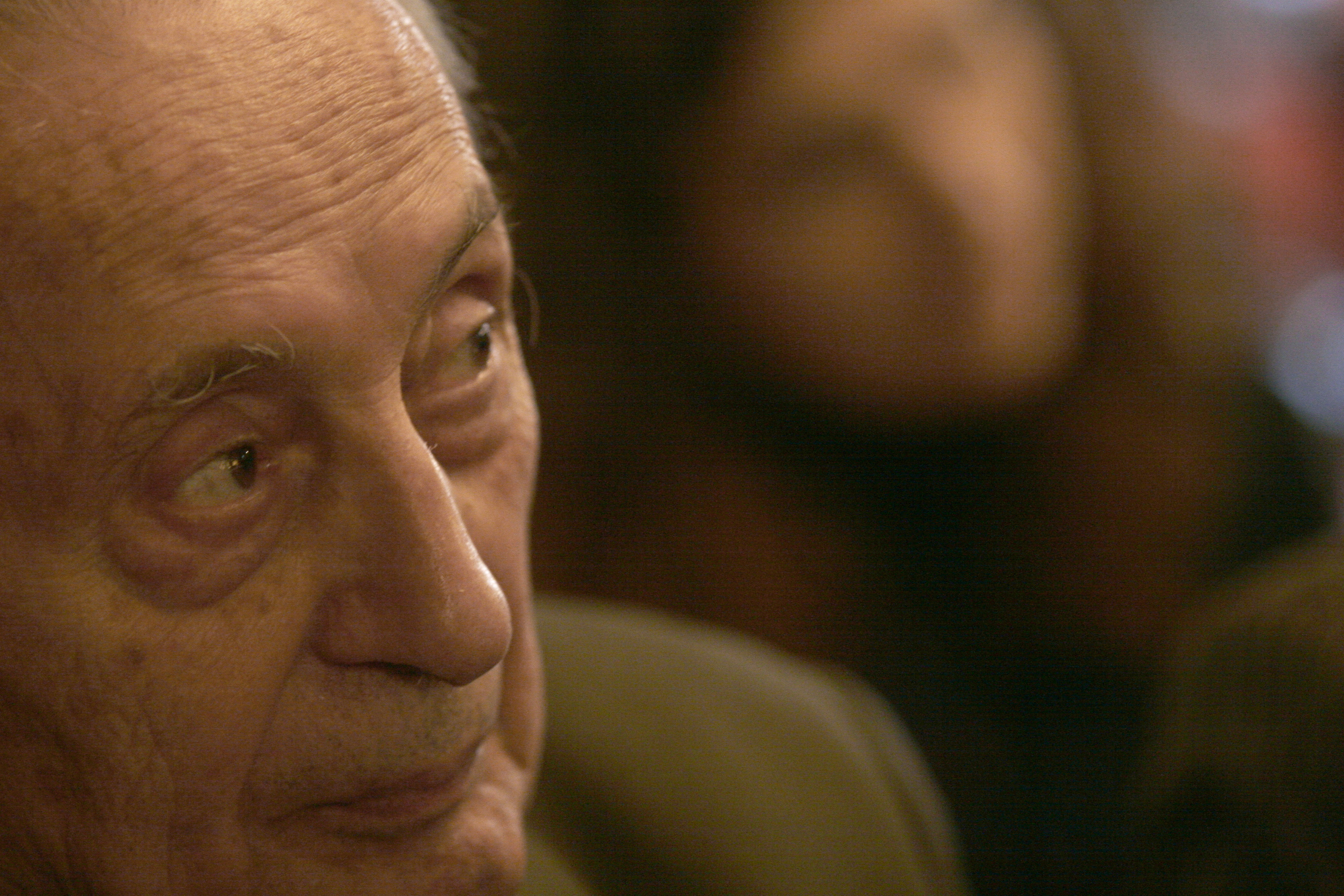 "Dau ce mai am din suflet pentru partid". Liderii politici si ultimul lor dialog cu Ion Diaconescu